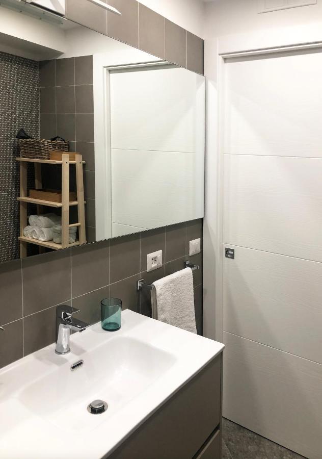 Lily Apartment Napoli Екстер'єр фото